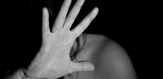 ΕΛΑΣ: 379 συλλήψεις για περιστατικά ενδοοικογενειακής βίας